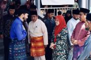 Penyerahan-sumbangan-anak-yatim-1